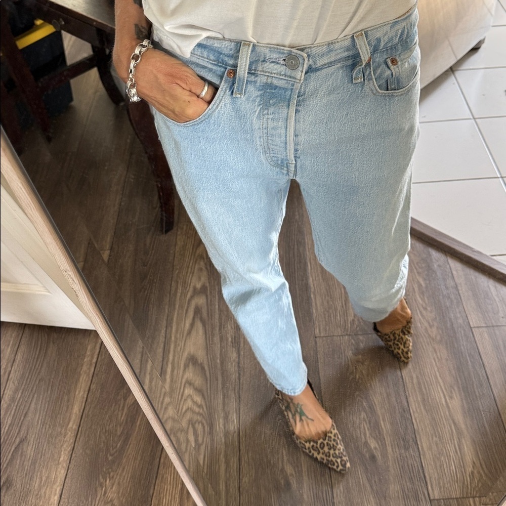 Vintage faded light blue Classic 501 Jeans size 28 - Picture 7 of 14